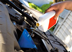 https://www.radiokorea.com/bulletin/data/file/c_car_tips/644496679_qs7XNRgy_CR032K12-Motor_Oil.jpg